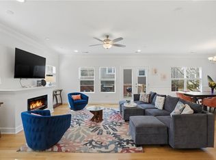 2701 Pleasant Ave, Norfolk, VA 23518