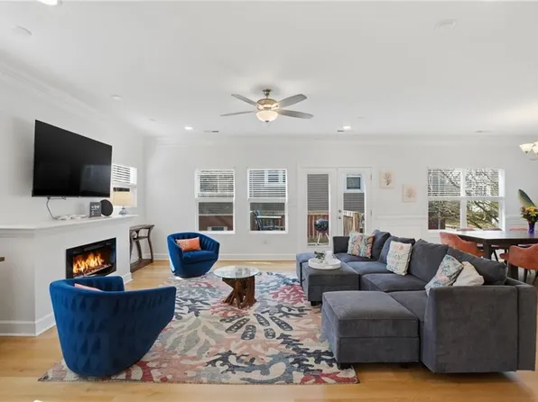 2701 Pleasant Ave, Norfolk, VA 23518