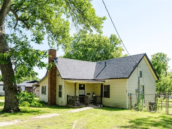 807 E Kean St, Wynnewood, OK 73098