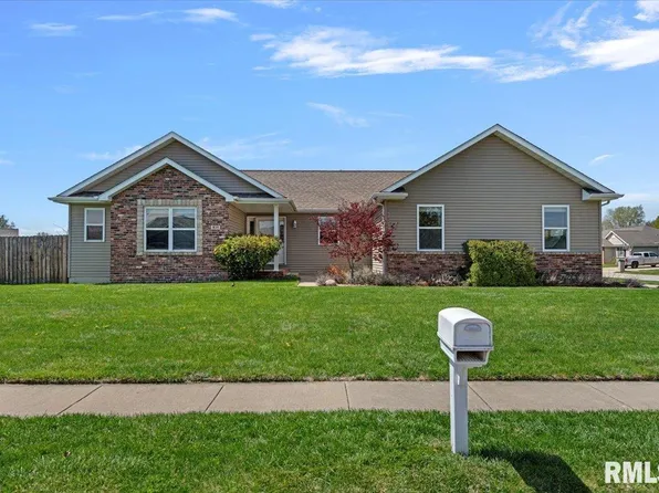 835 Lost Tree Dr, Sherman, IL 62684