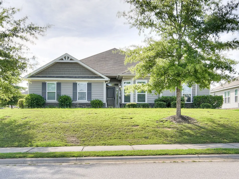 901 Avalon Ct