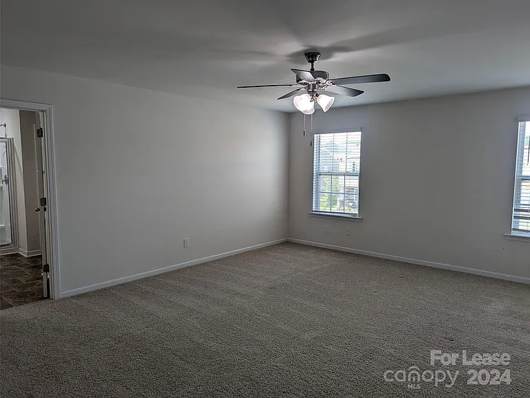 116 Gray Willow St — Photo 12