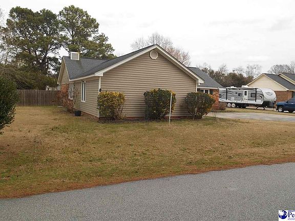 3rd image of 971 Farm Quarter Rd