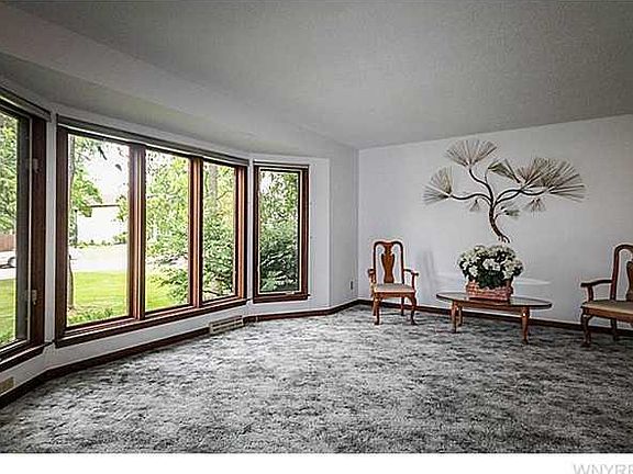 5th image of 54 Waxwing Ln