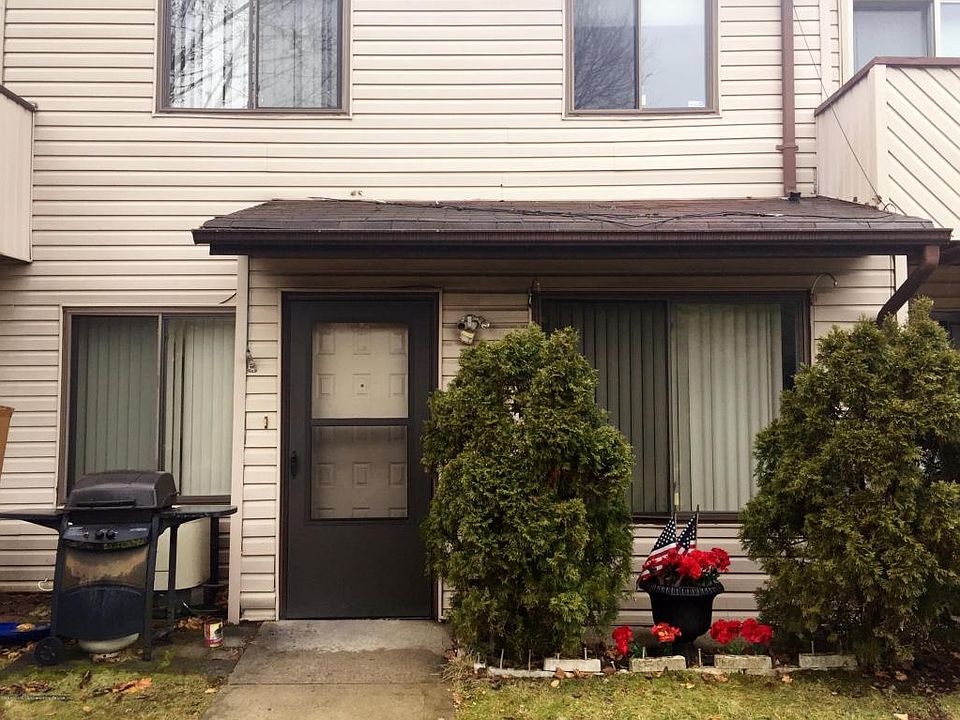 1st image of 15A Wolkoff Ln