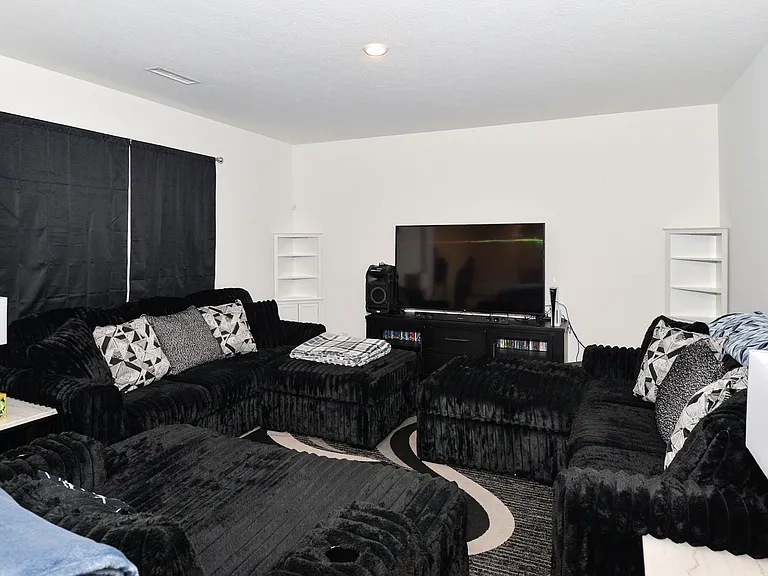 2138 Ryder Pl #1 — Photo 9