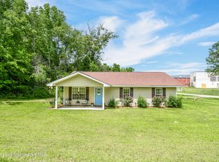 577 Iris Ave, Alexander City, AL 35010