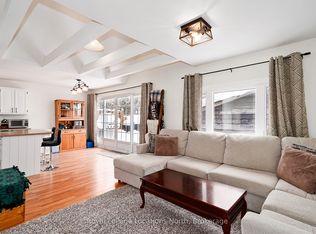 46 4th St, Midland, ON L4R 3S8