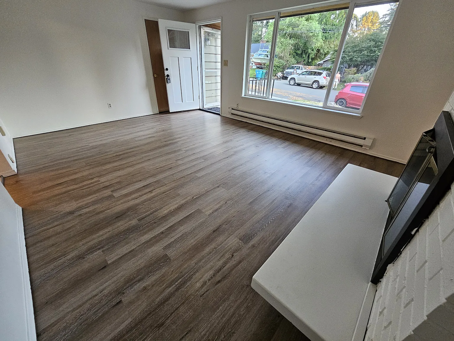 2 bed, 825 sqft, $2,595 — Photo 3