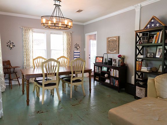 2nd image of 1414 S Park St