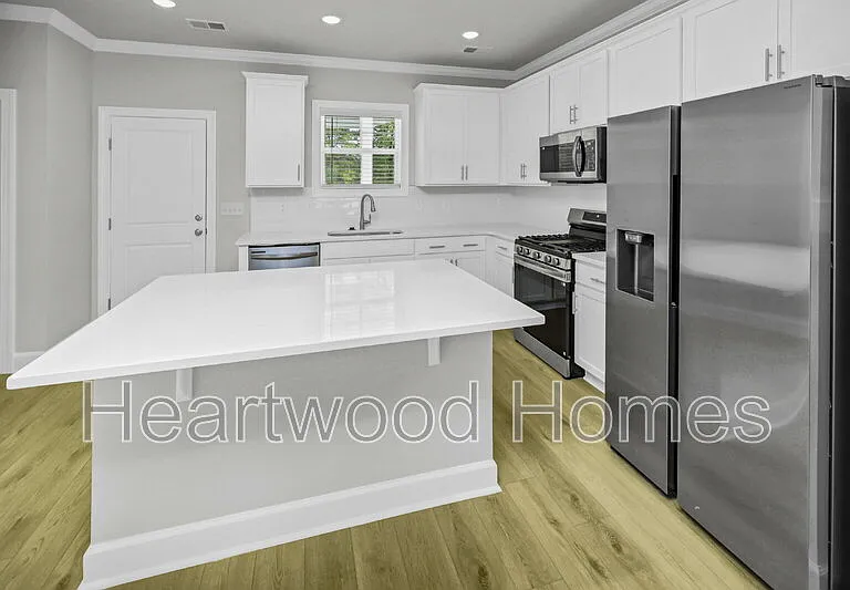 6640 Satchel Ford Rd — Photo 8