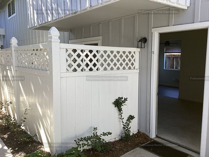 1st image of 445 S E St #5