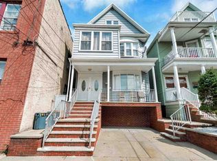 147 W 24th St, Bayonne, NJ 07002
