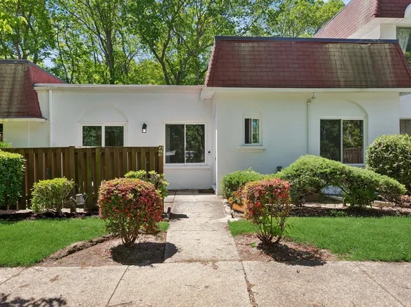 49 Birchwood Road, Coram, NY 11727