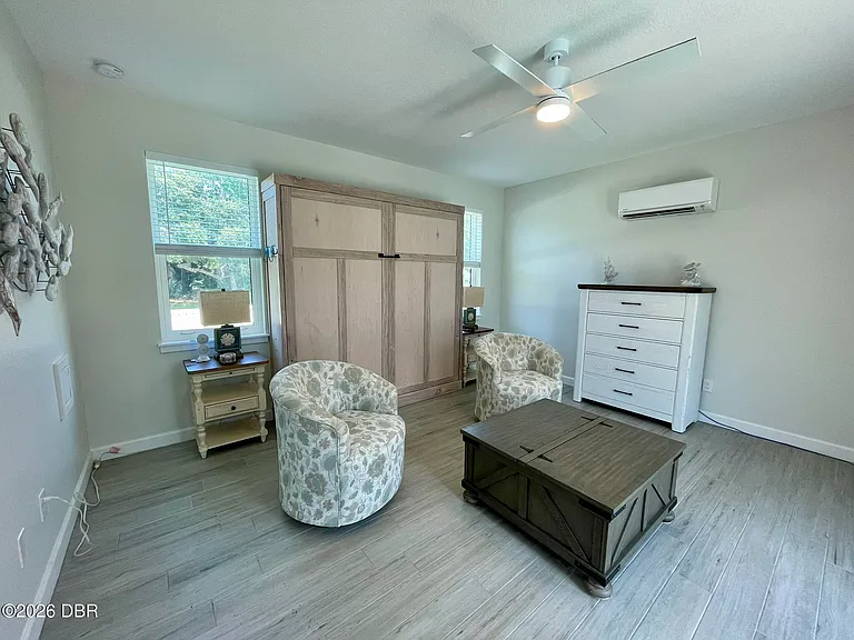 208 Hillsboro St — Photo 47
