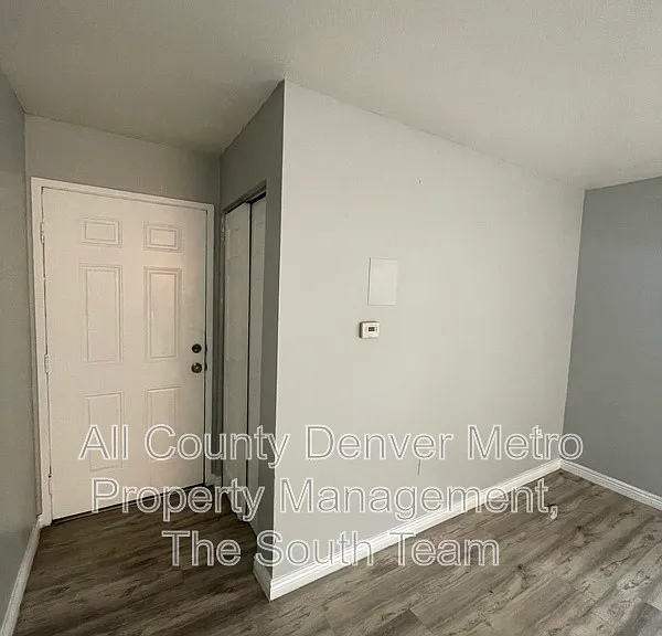 1590 Clinton St #6 — Photo 4