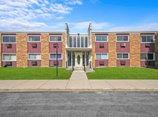 1313B S Rebecca Rd APT 116, Lombard, IL 60148