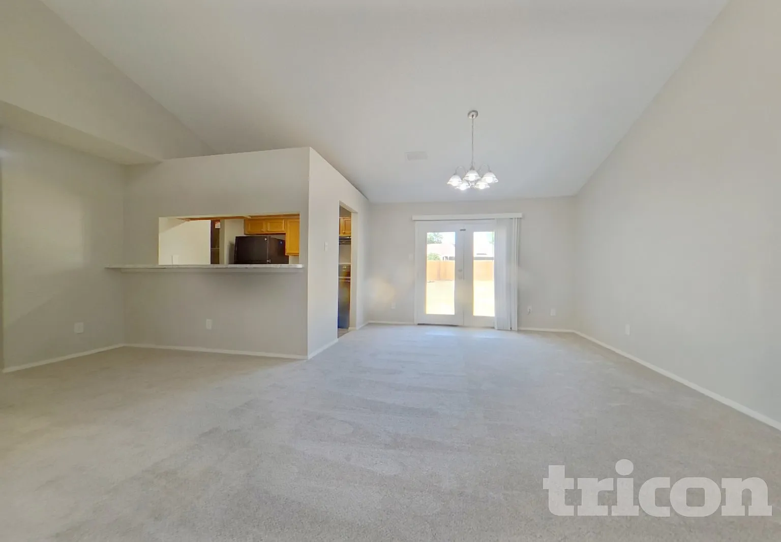 3913 Big Leaf Lane Fort Worth TX — Photo 2