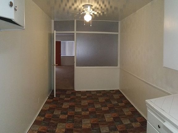 3rd image of 4723 August St APT 4