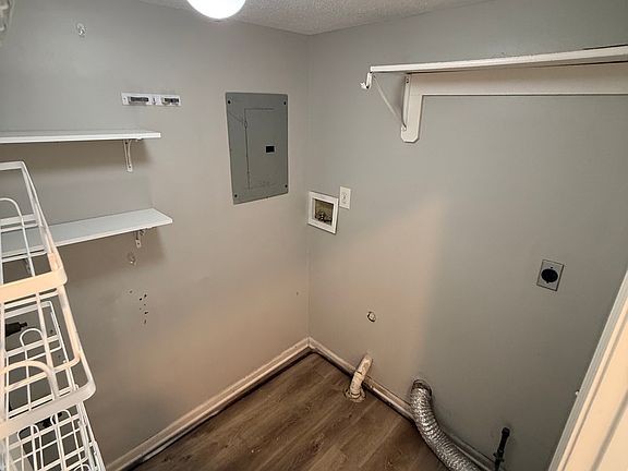 3rd image of 8919 NE 73rd Ct