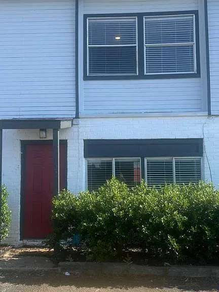 811 N Spears St #102 — Photo 10