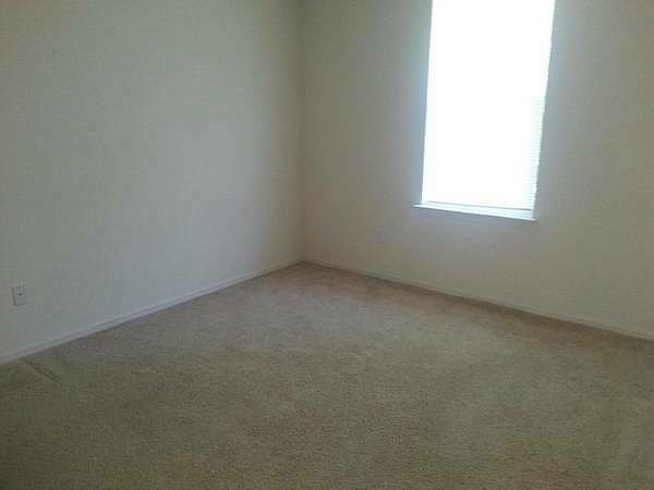 1st image of 501 W Avenue B APT B