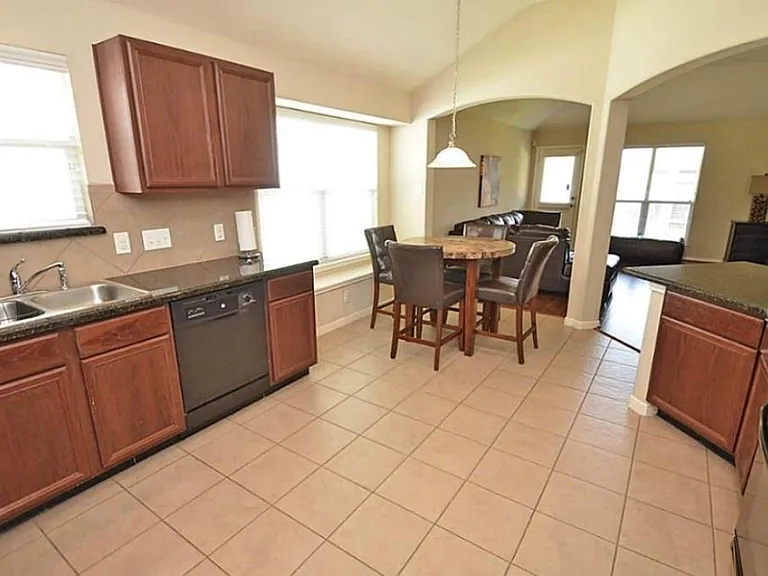 15834 Sarasam Creek Ct — Photo 2