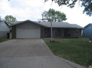 501 N Parkview St, Coffeyville, KS 67337