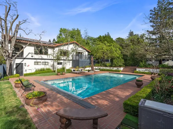 1365 Edgewood Rd, Redwood City, CA 94062