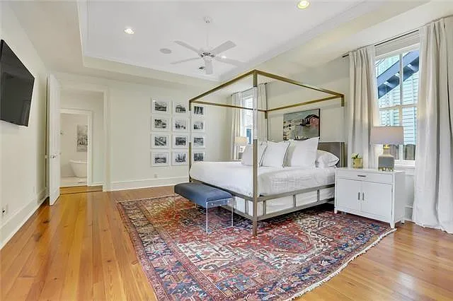 4200 Saint Charles Ave — Photo 9