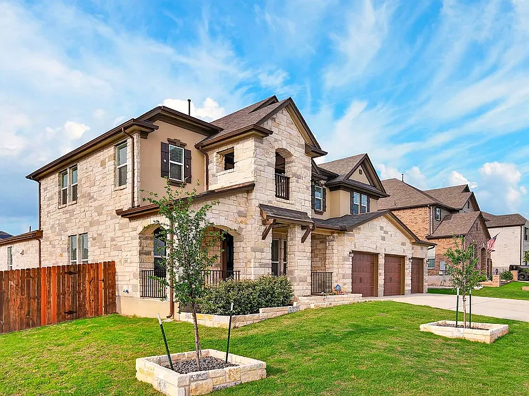 4600 Ercolano Ln — Photo 3