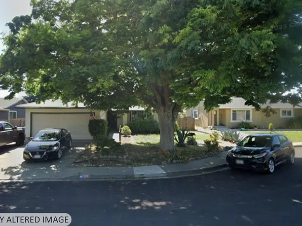 312 Spruce Court, Vacaville, CA 95687