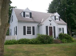 17 Ballfall Rd, Rockfall, CT 06481