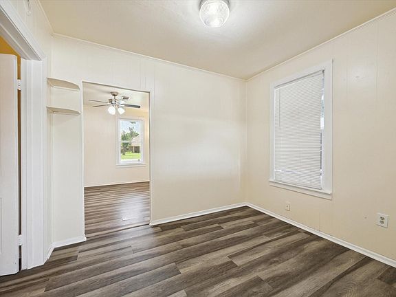 5th image of 2923 Beverly Rd