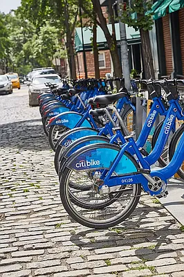 Rented by R New York | media 13