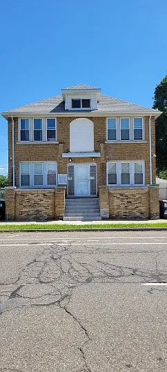 3410 Rosa Parks Blvd — Photo 2