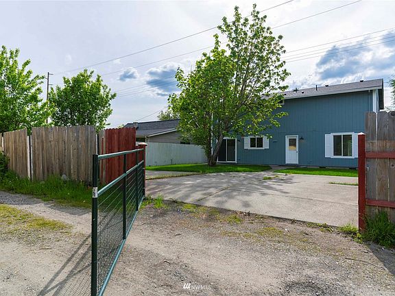 3rd image of 316 Division St NW