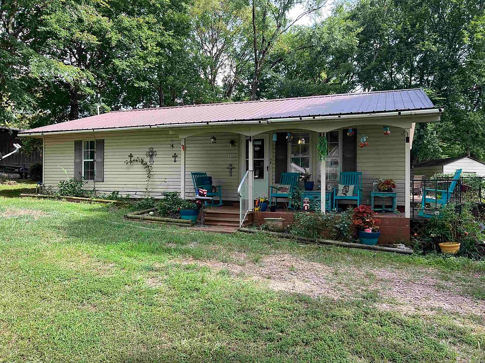 1st image of 111 Lincoln Dr