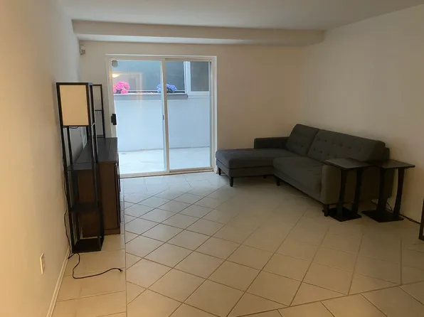 520 2nd Ave W APT D, Seattle, WA 98119