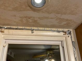 29 Crestwood Rd, Milford, CT 06460