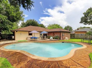 9007 Stone Brook Ln, Houston, TX 77040