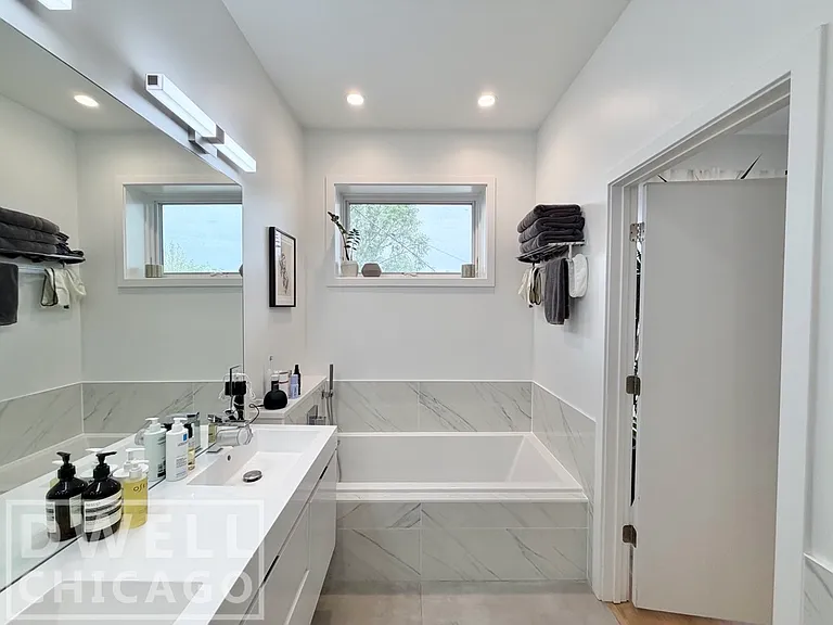 969 W 18th St #1 — Photo 20