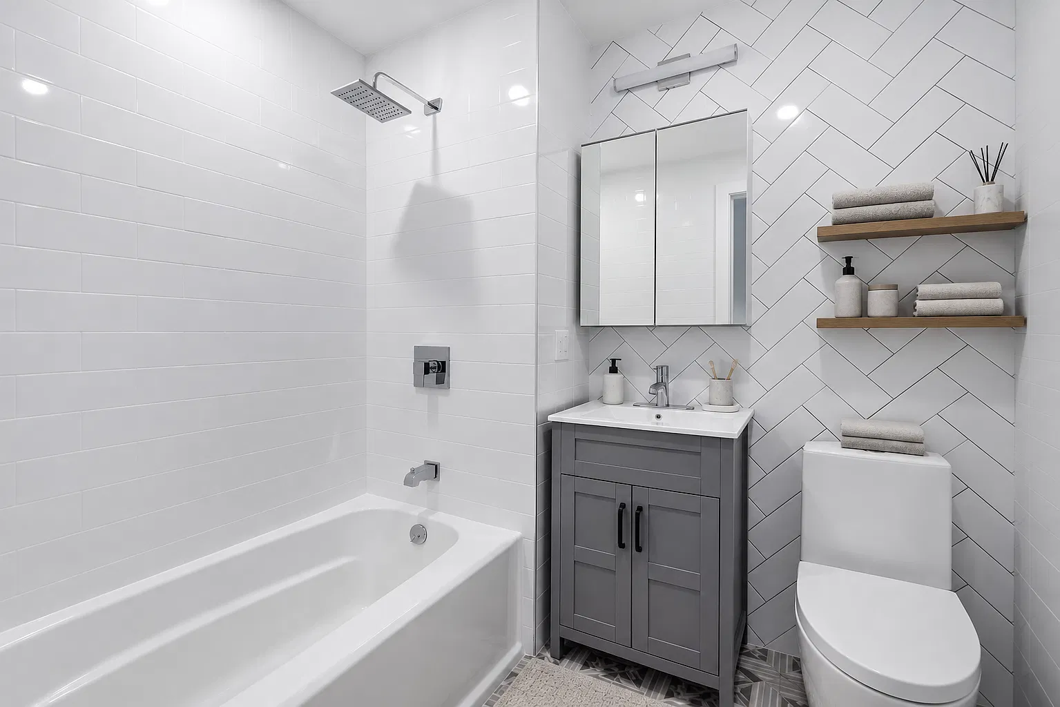 2316 Clarendon Road — Photo 4