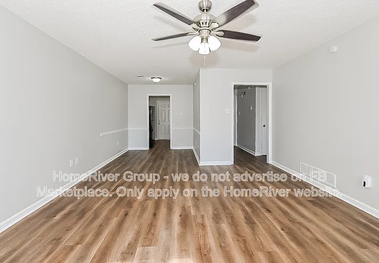 3120 Edenshire Ln — Photo 2