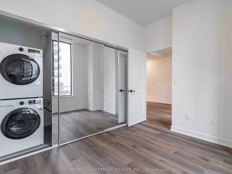 2075 Lakeshore Rd #416 — Photo 18