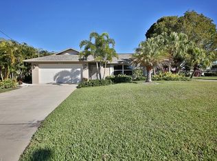 933 El Dorado Pkwy W, Cape Coral, FL 33914
