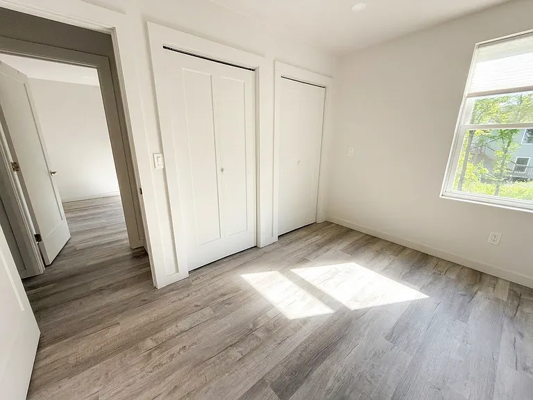 870 Violet Ave #8 — Photo 9