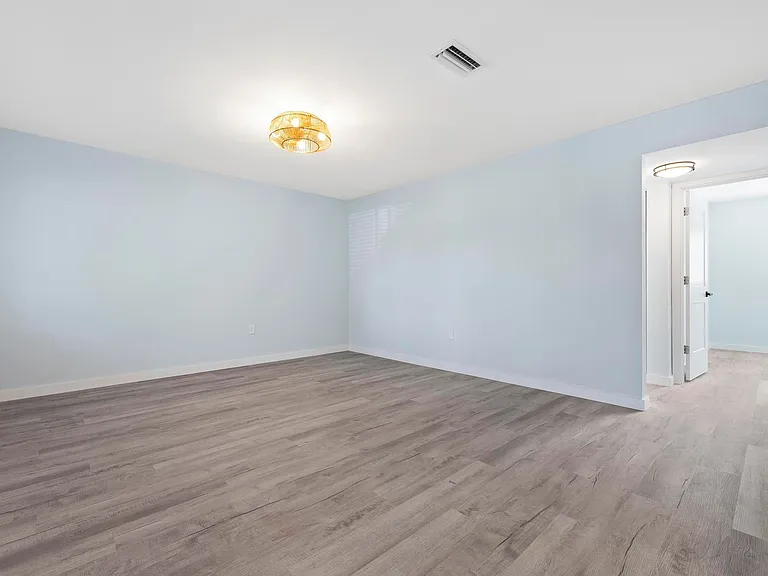 1258 Barbara Dr #107 — Photo 3