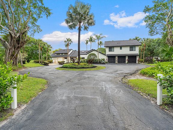 2nd image of 10076 El Caballo Court