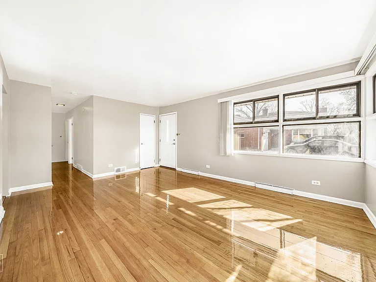 283 S Fair Ave — Photo 7
